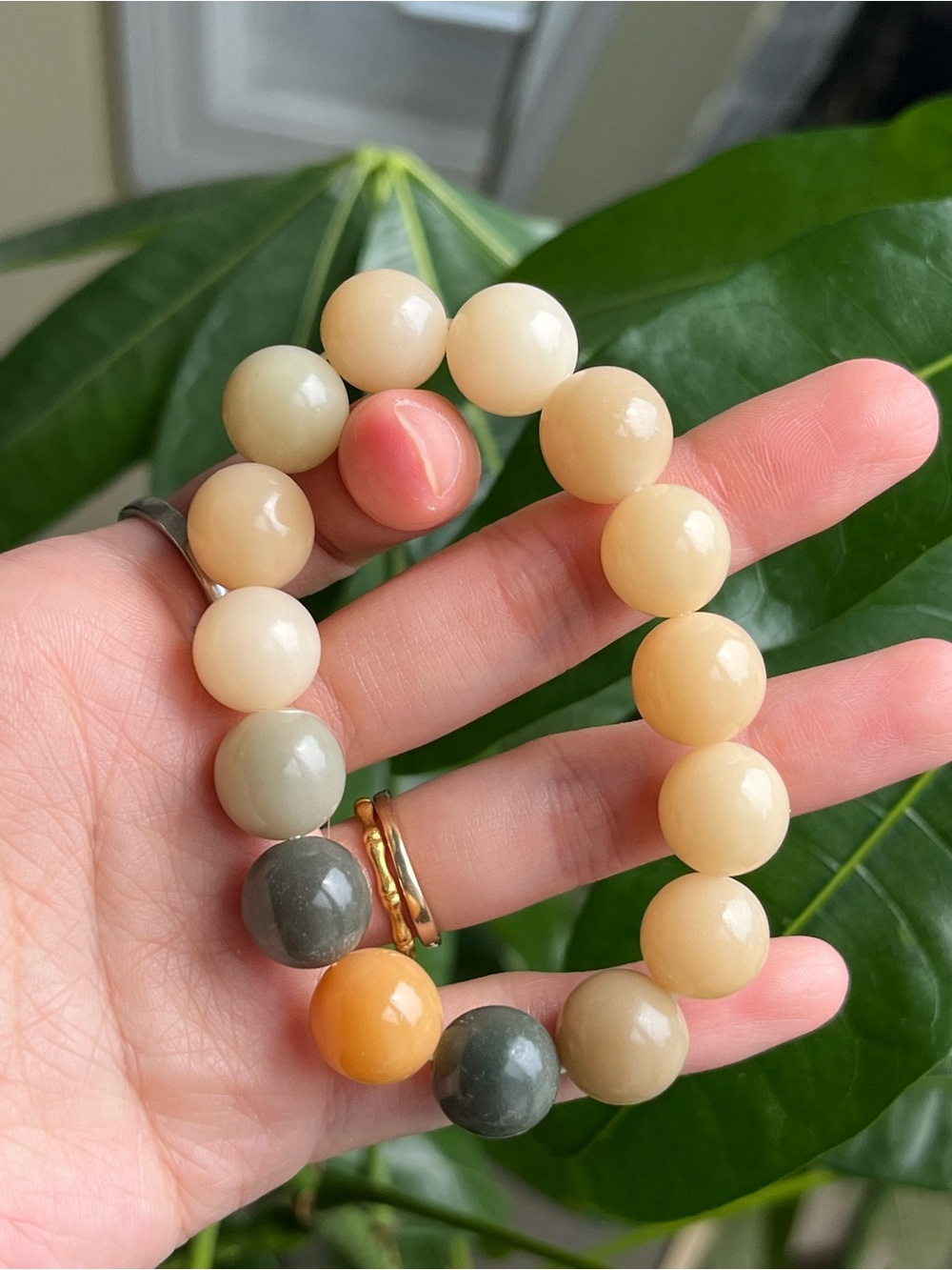 12mm Bodhi Seed Mala, Beaded Prayer/Chanting Mediation Stretch Bracelet NWOT